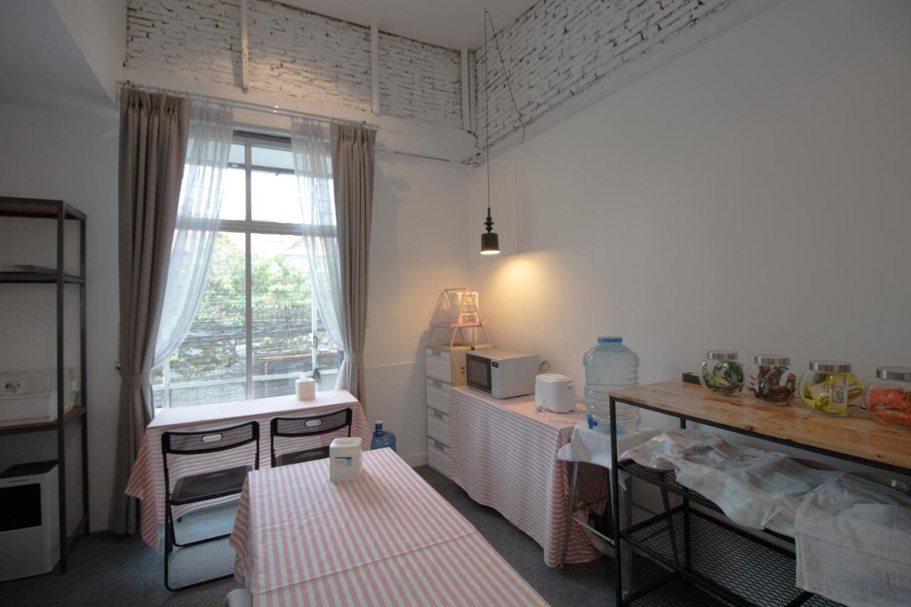 A Pousada Oon Poshtel X Cafe Chiang Mai Exterior foto