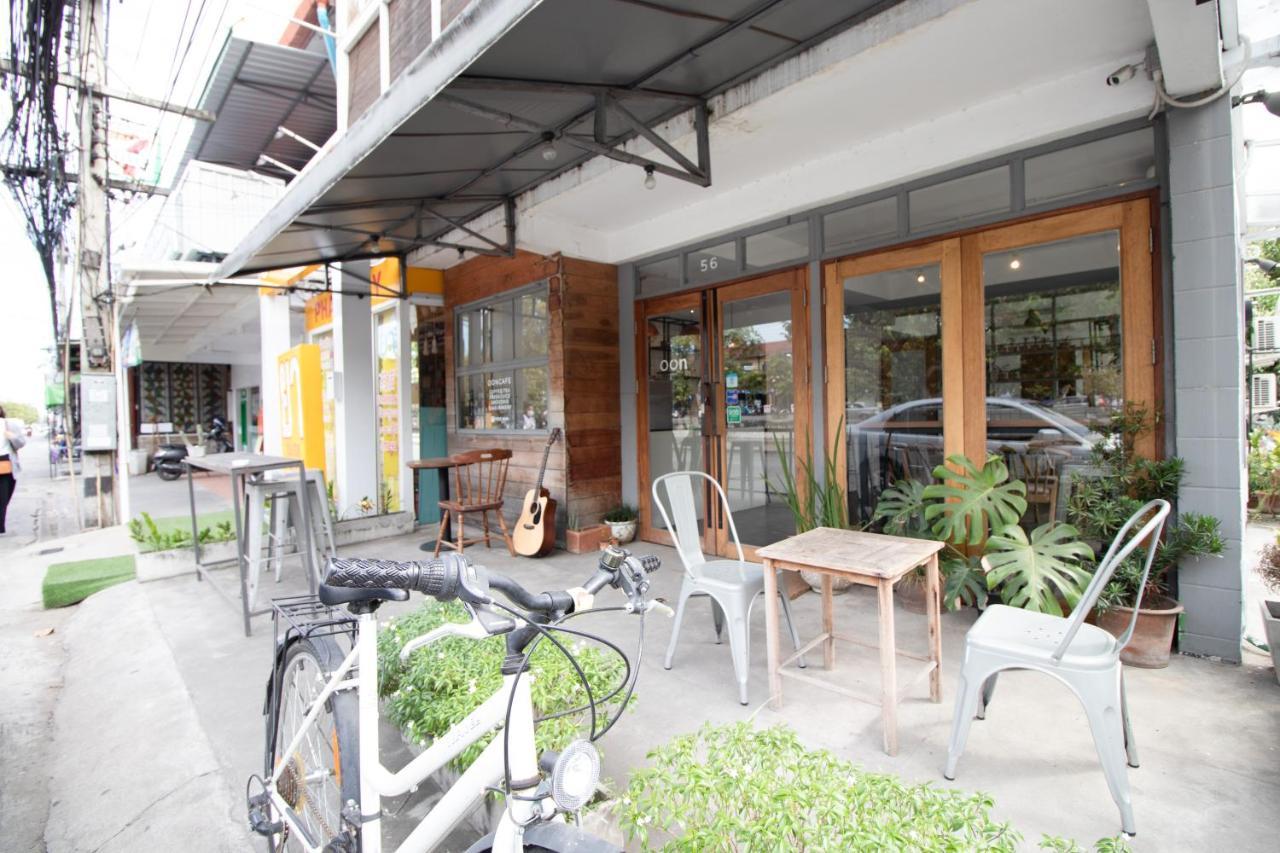 A Pousada Oon Poshtel X Cafe Chiang Mai Exterior foto
