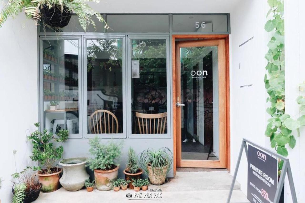 A Pousada Oon Poshtel X Cafe Chiang Mai Exterior foto