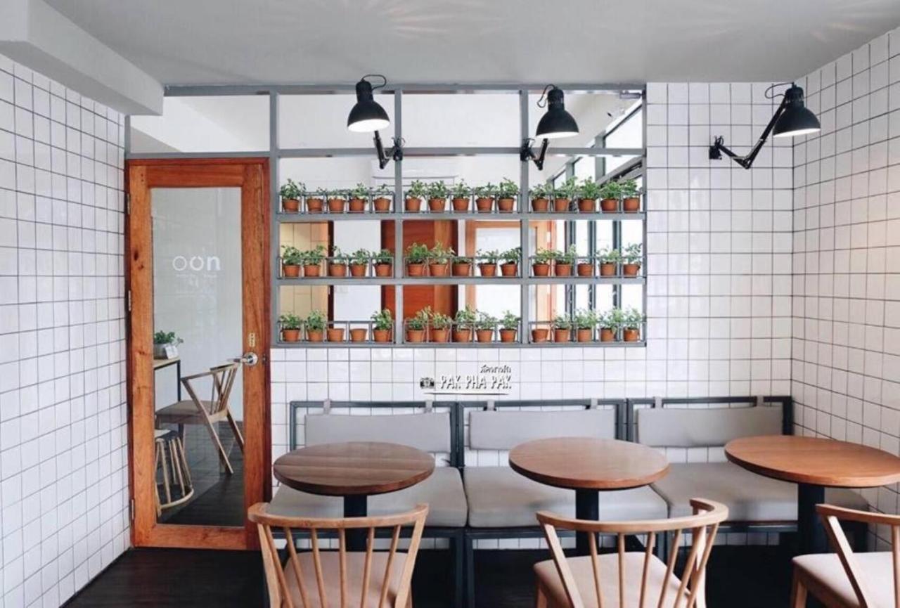 A Pousada Oon Poshtel X Cafe Chiang Mai Exterior foto